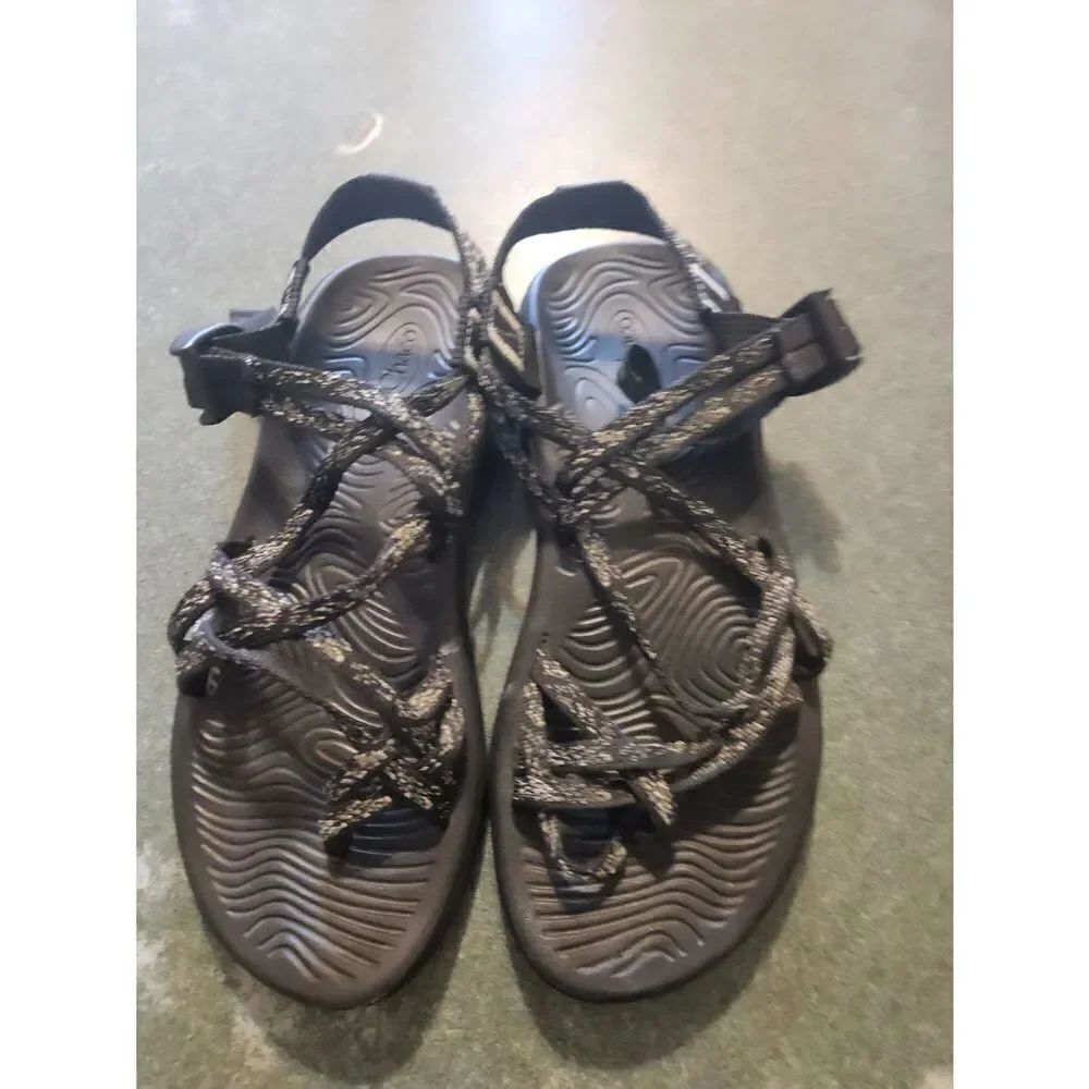 Chaco Z VOLV X2 black&white SANDALs sz 8